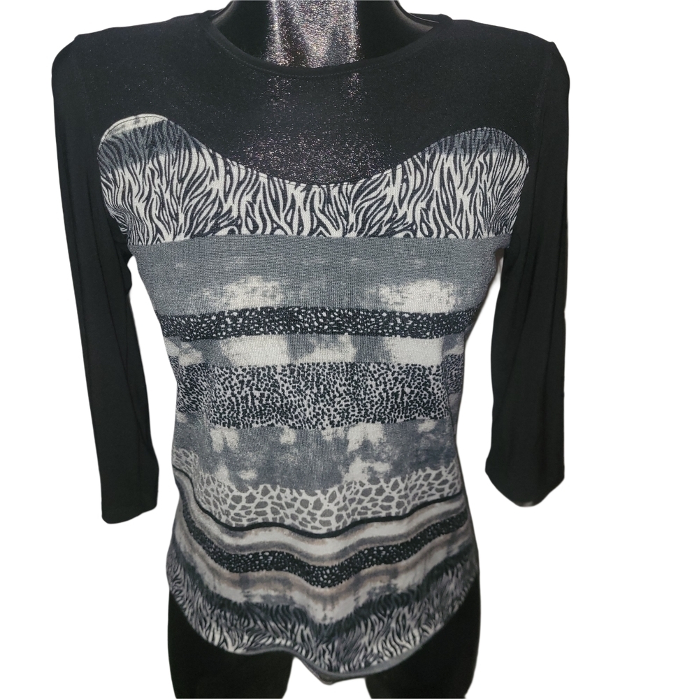 Lauren Taylor Black and Gray Animal Abstract Print Top With Cropped Sleeves
